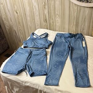 Max Studio Light Blue Activewear Set Size M